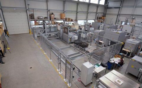 移动短信集团：全球领先的钢铁、非铁金属和铝材生产设备供应商