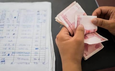 校园卡扣费严重：大学生如何维权？