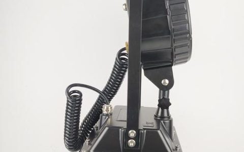 轻便式移动工作灯：照亮您的工作